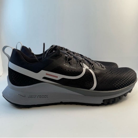 Nike Other - Nike Pegasus Trail run 4 men’s size 13